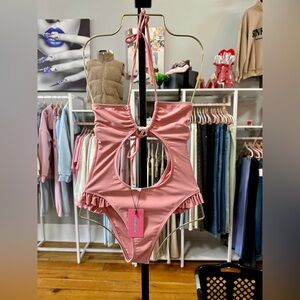 Edikted, pink cut out one piece